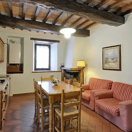 Vernazzano Basso Sleeps 4 T242186 Апартаменты *
