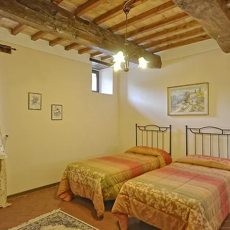 Апартаменты Vernazzano Basso Sleeps 4 T242186 Туоро-суль-Тразимено